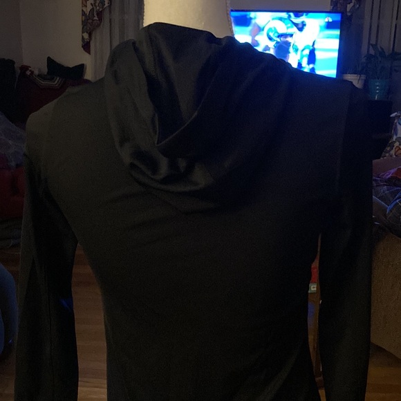 Nike Dri Fit Pullover - Picture 3 of 3